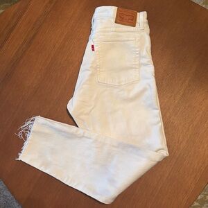 Levi's Wedgie Frayed Hem Jean